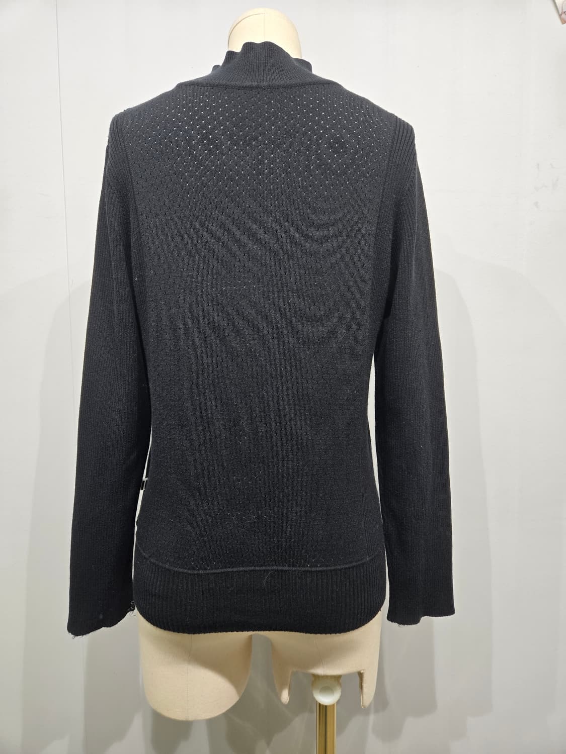 랑방 블랙 하이넥 니트 풀오버 상품이미지2