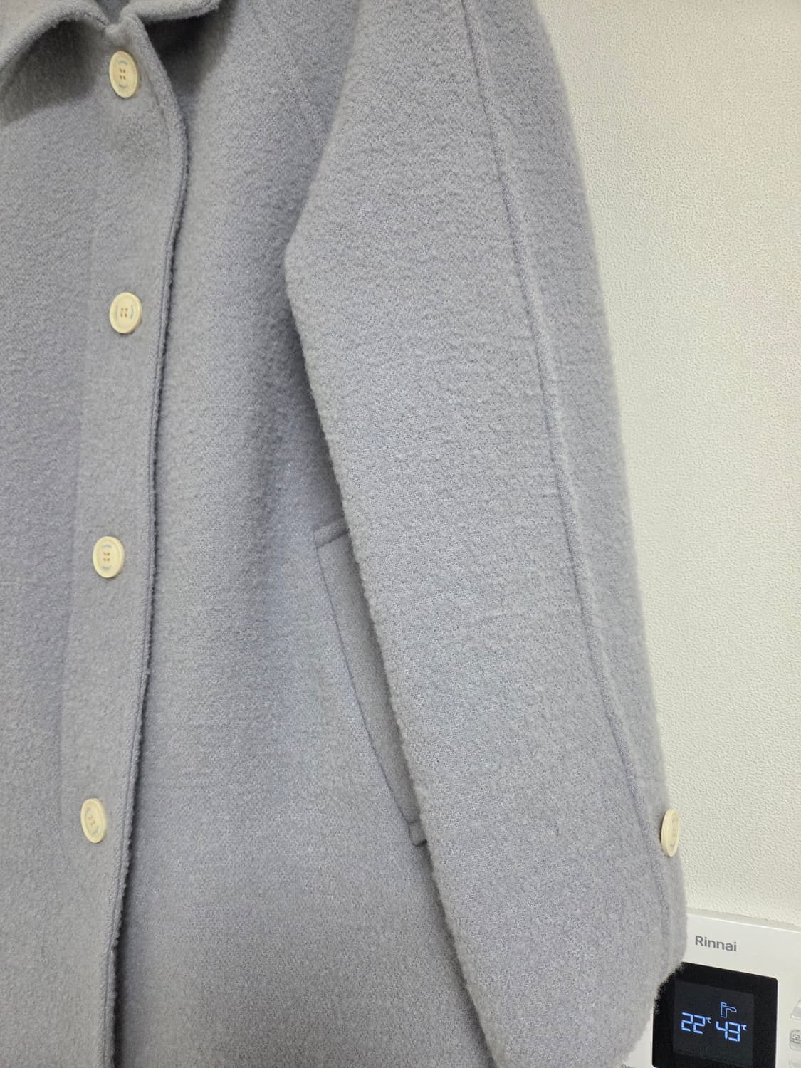 룩캐스트 헤일리 울 부클 하프 코트_아쿠아 블루 상품이미지6