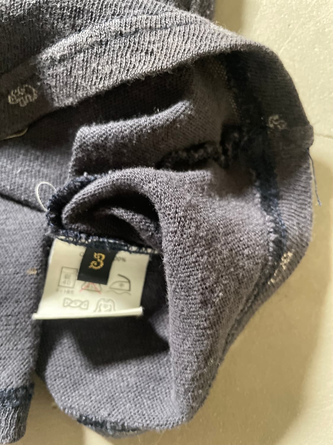 캐피탈 패턴 포켓 티 상품이미지4