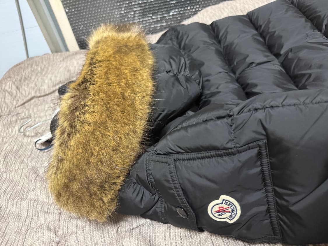 몽클레르 마야프 패딩 3사이즈 블랙 백화점판 새상품 몽클레어 상품이미지3