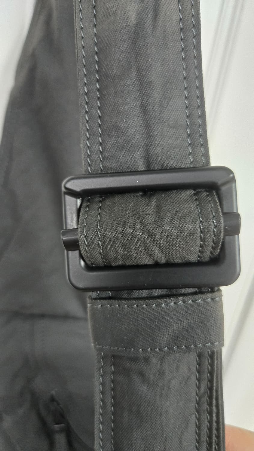 Jiyong Kim 지용킴 썬블리치드 슬링백 상품이미지3