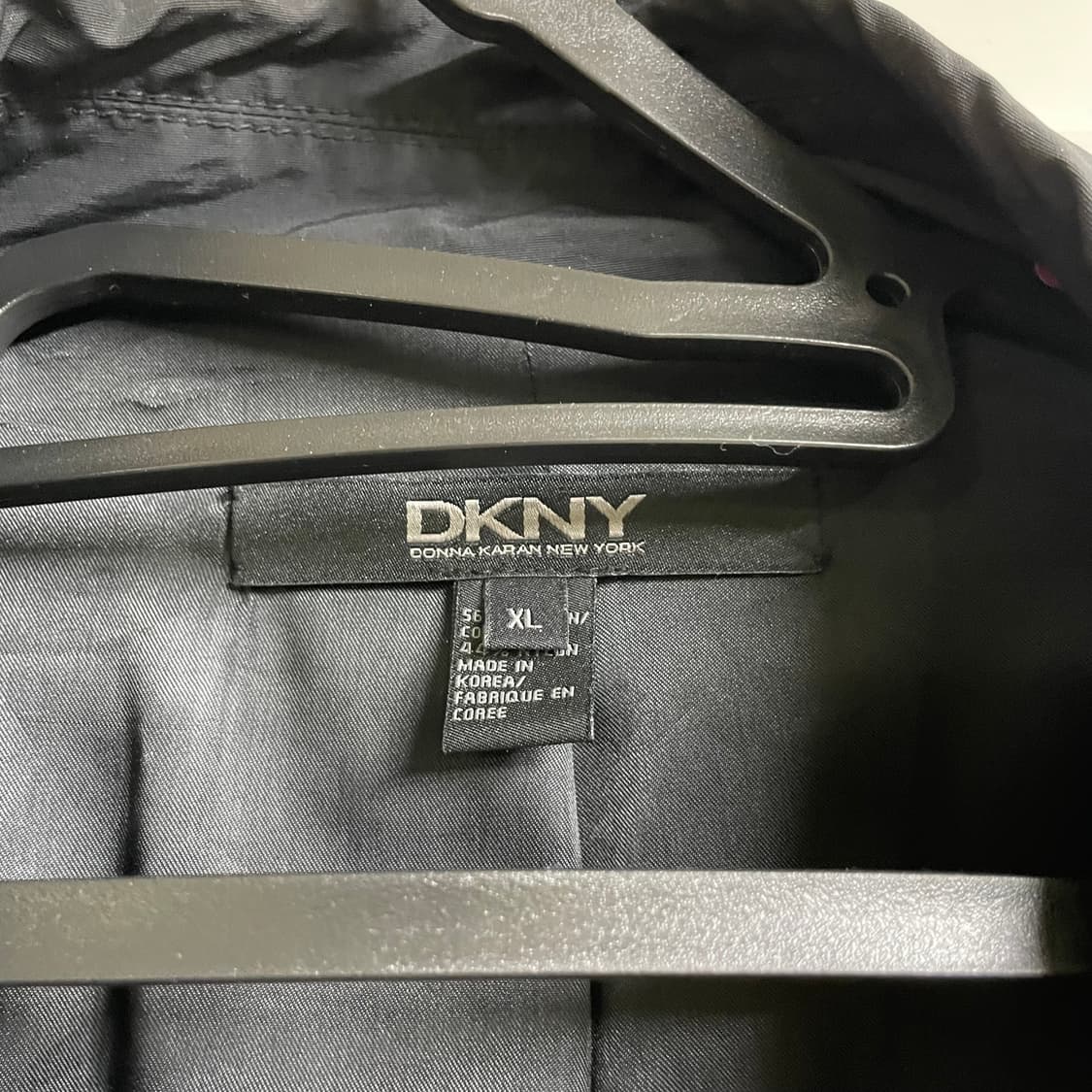 DKNY 클래식 블랙 싱글 트렌치코트  상품이미지4