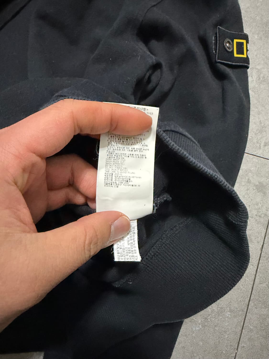 내셔널지오그래픽  블랙컬러 스웻셔츠 100size    상품이미지7