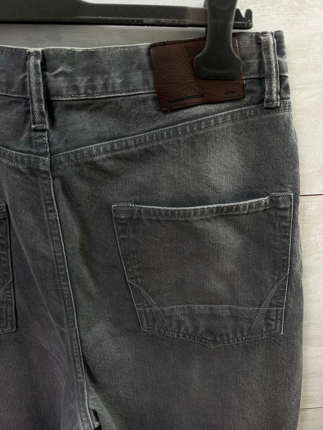 올세인츠 다크 그레이 데님 팬츠 32 o 핏 상품이미지4
