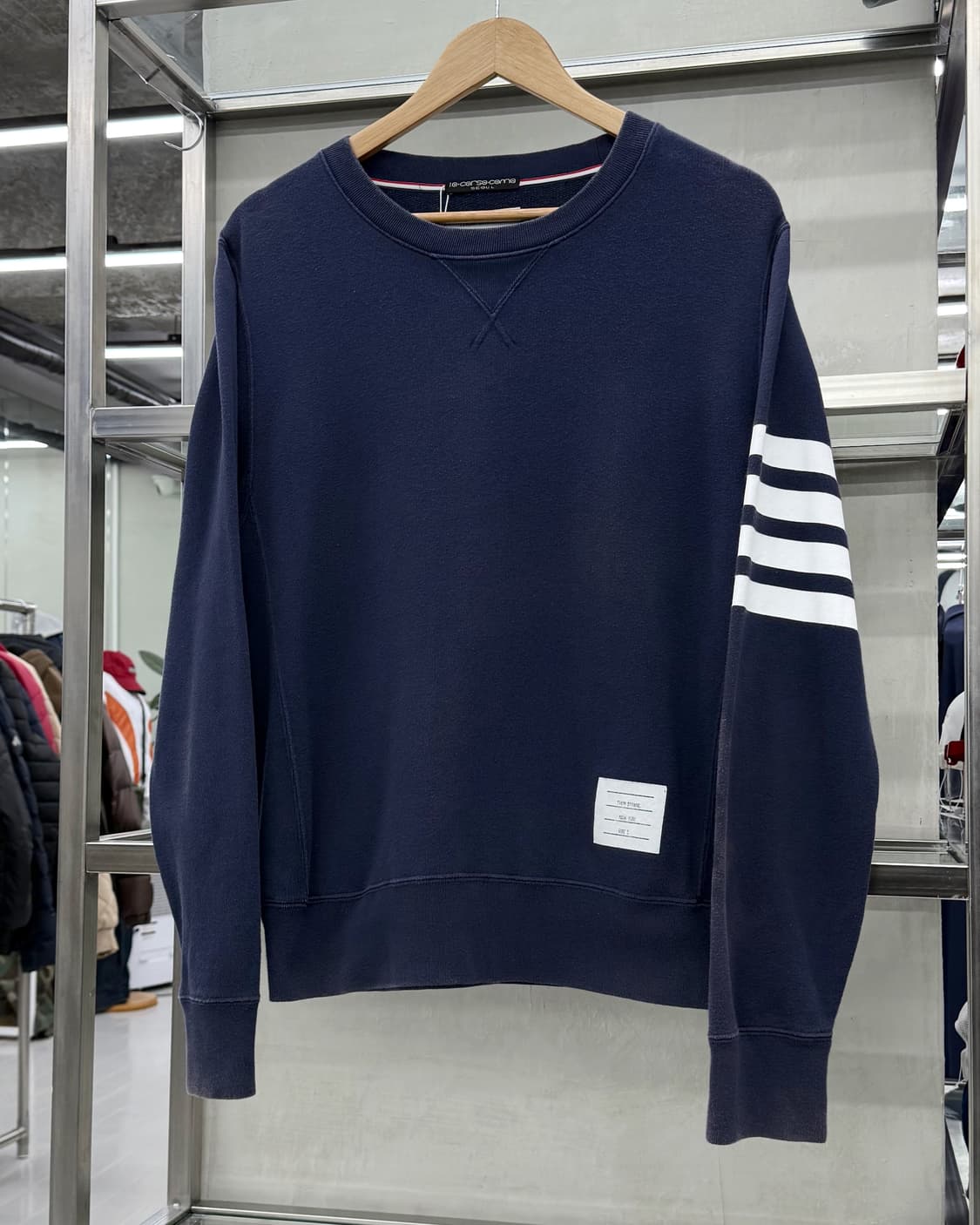 톰브라운 베이직 4-bar 스웻 맨투맨 네이비 상품이미지2