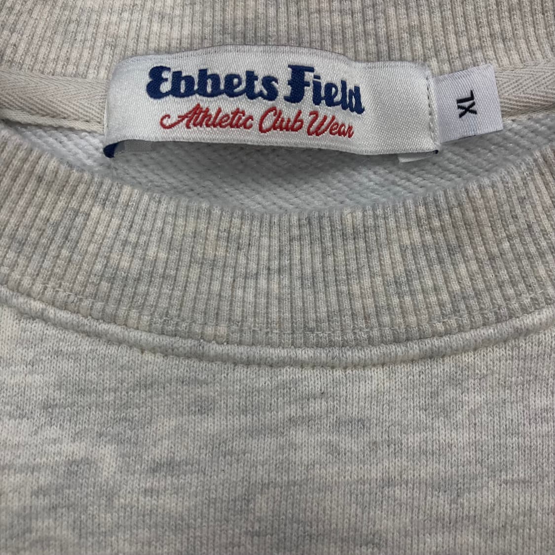 이벳필드 그레이 컬러 빅로고 맨투맨 상품이미지3