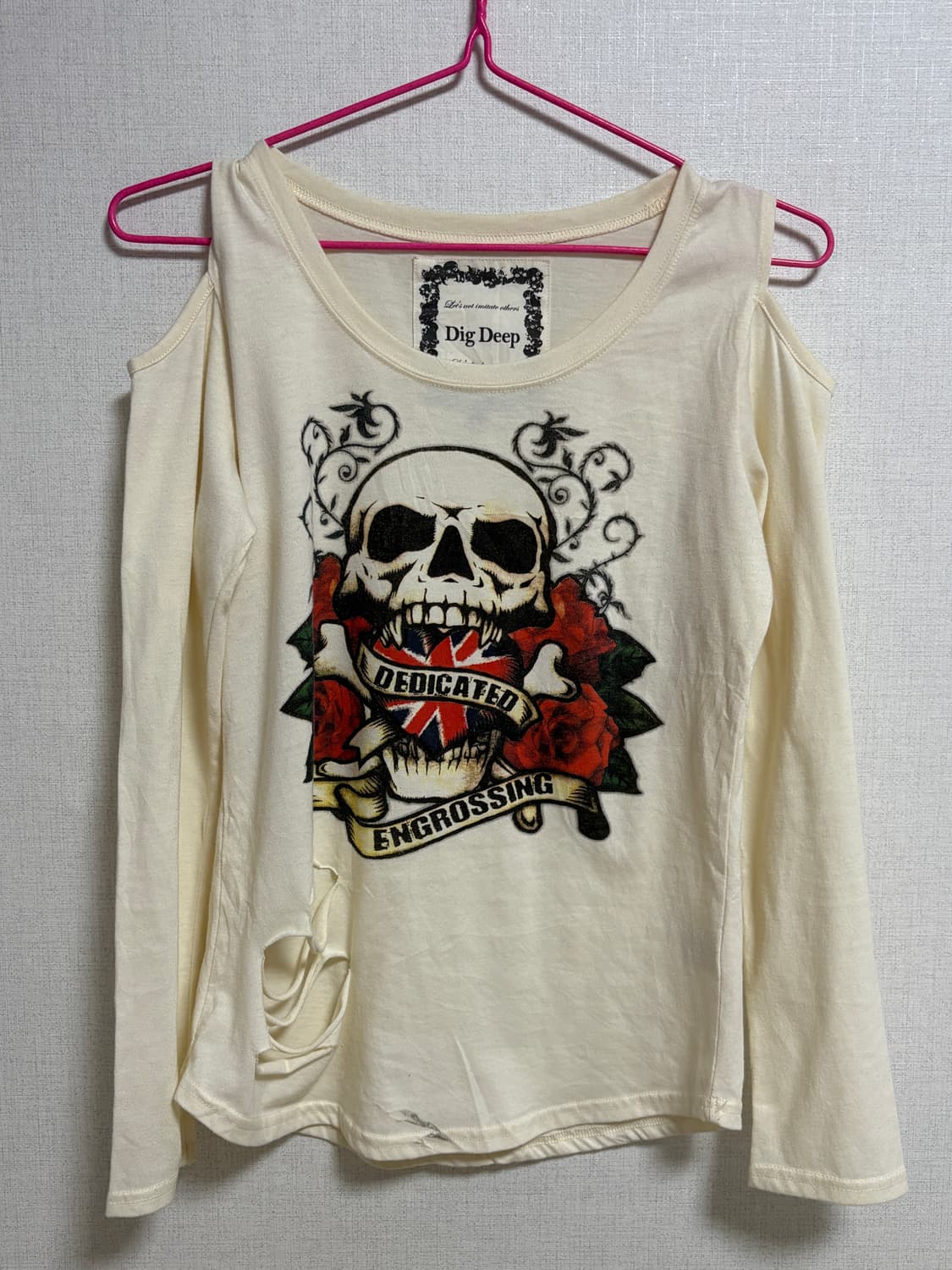 dig deep 디그딥 펑크 스컬 오프숄더 데미지 롱슬리브 상품이미지1