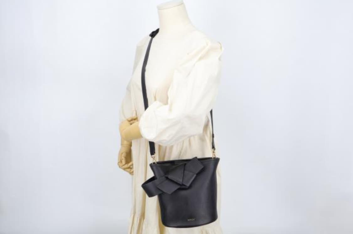 빈치스 크로스백 상품이미지10