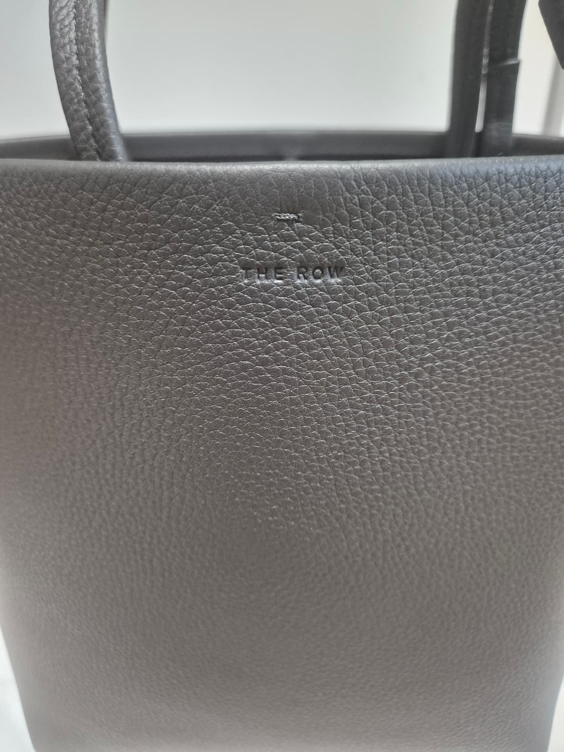 더로우 파크 숄더 블랙 판매 (새상품) 250만 -최종 에눌 상품이미지6