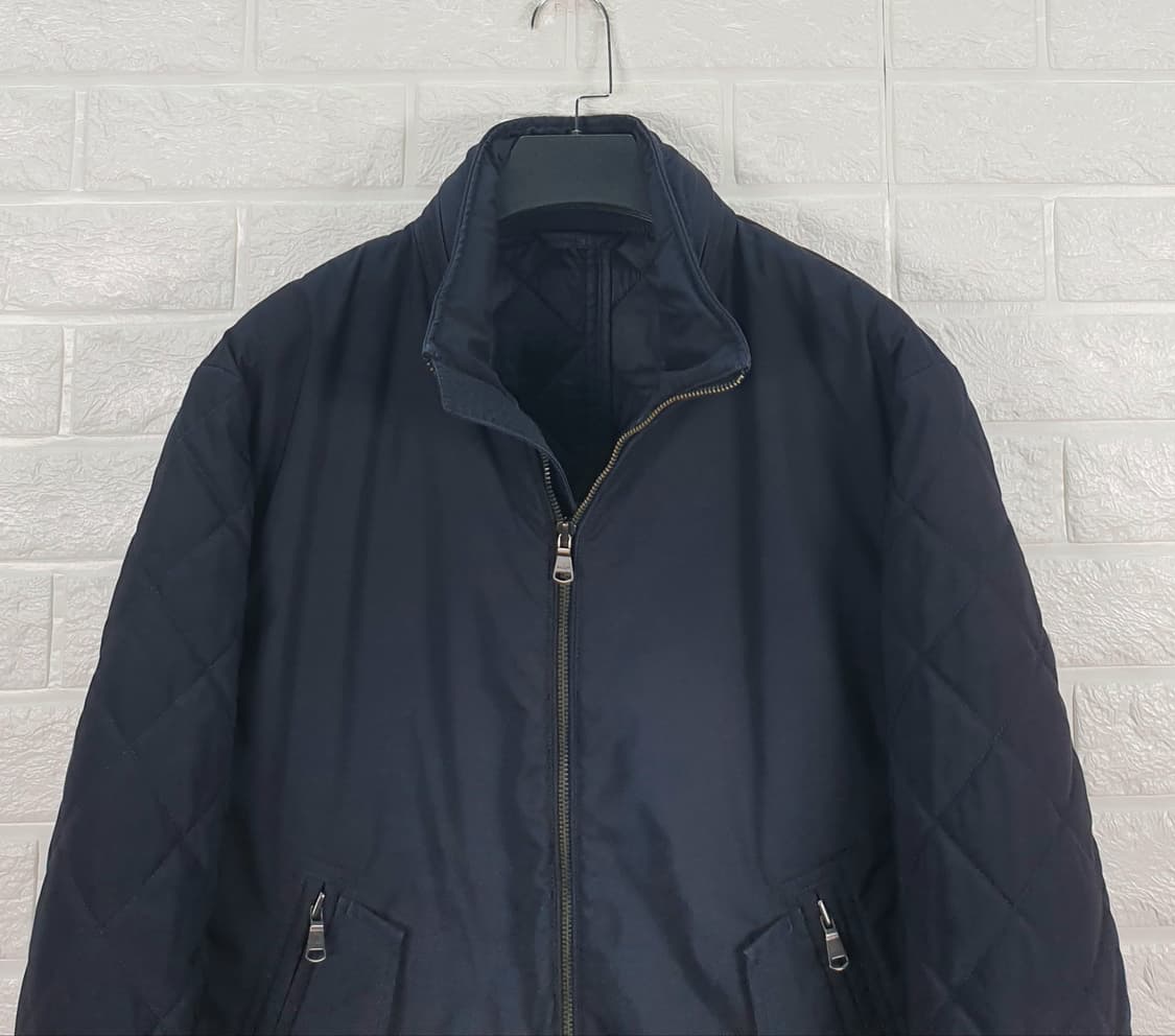 [100]헤지스 육각 퀼팅 하이넥 점퍼 상품이미지5