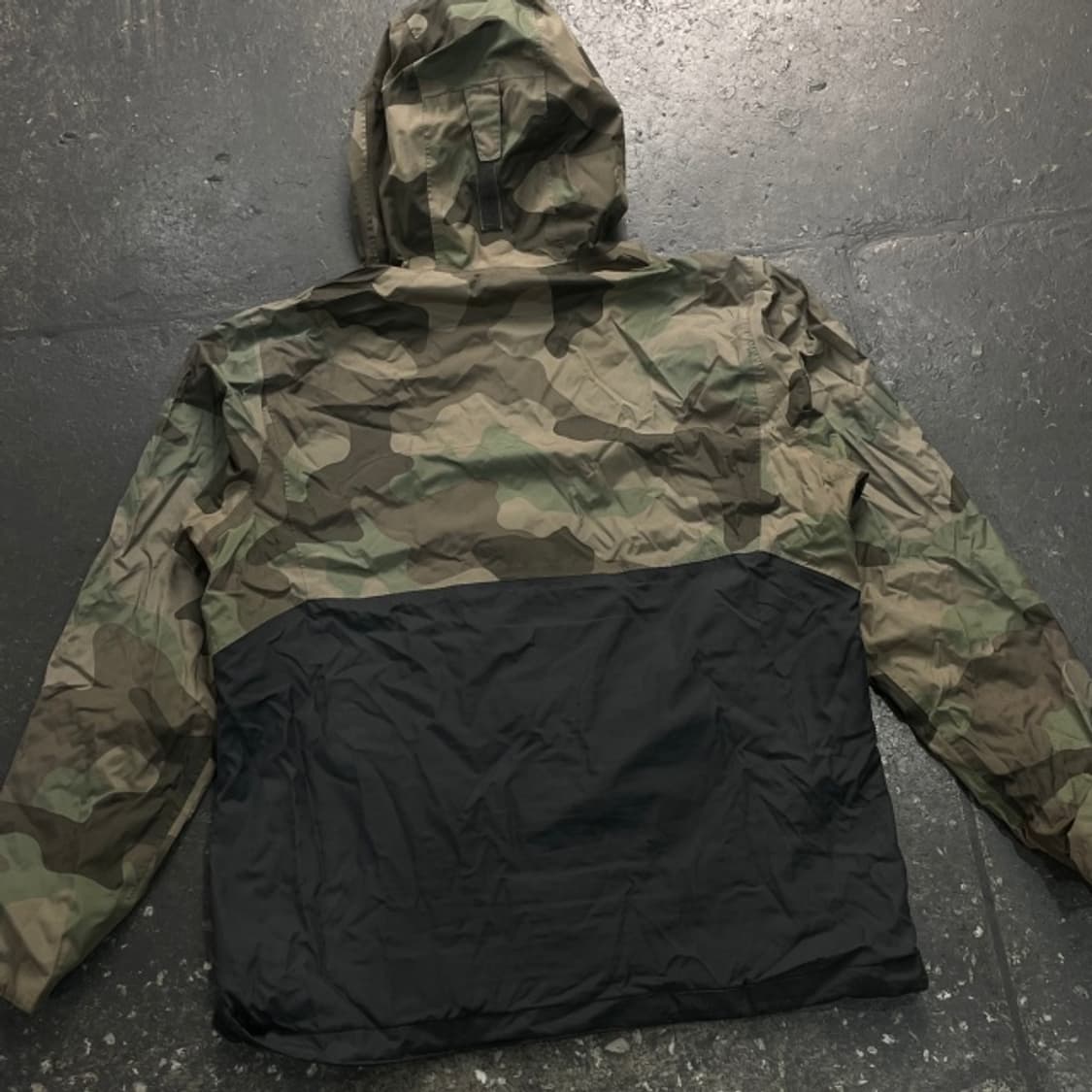 100 콜럼비아 카모 바람막이  상품이미지6