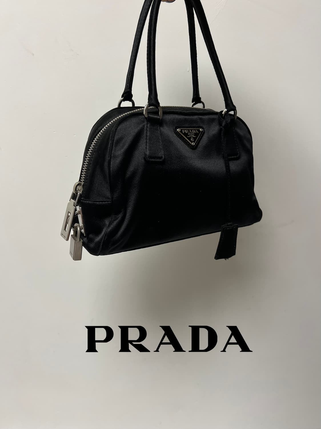 PRADA 프라다 미니 볼링백 상품이미지1