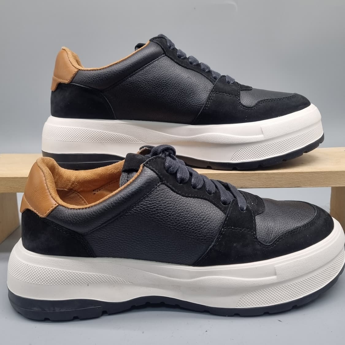 락포트 캐주얼 여성스니커즈245굽4 상품이미지1