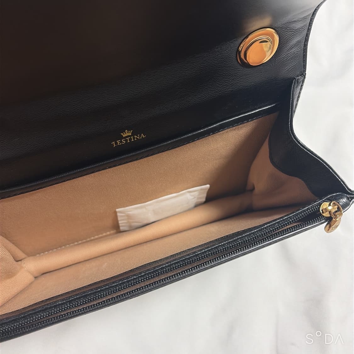 제이에스티나 블랙 퀼팅 진주 장식 크로스백 상품이미지7