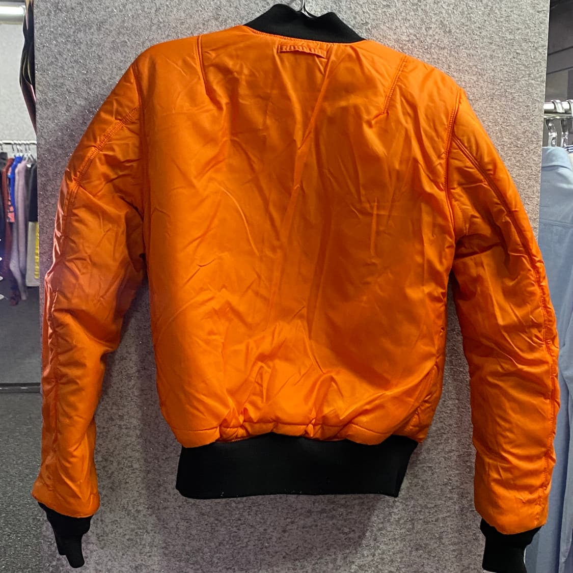 알파인더스트리 리버시블 패치 ma-1 항공 봄버 점퍼 B3226  상품이미지6