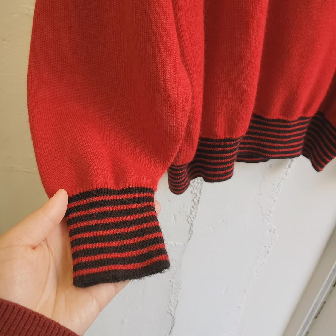 Marphy Brothers 딥레드 울100 여성 니트 상품이미지5