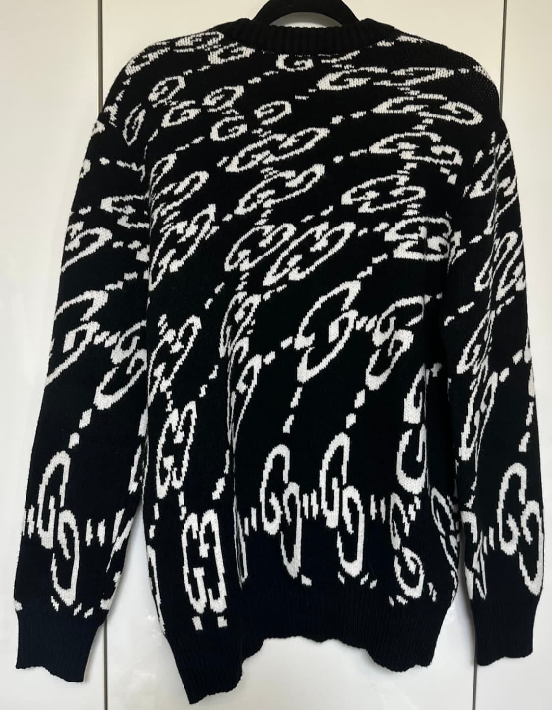 구찌 GG 로고 블랙 니트 스웨터 정품 상품이미지5