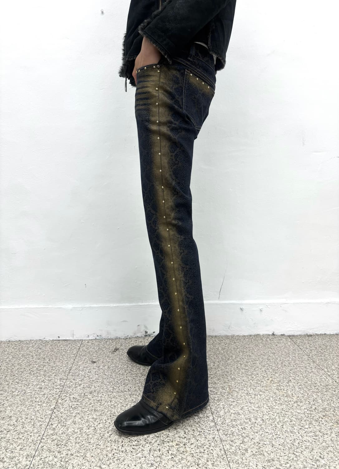 Python stud detail boots cut denim 상품이미지2