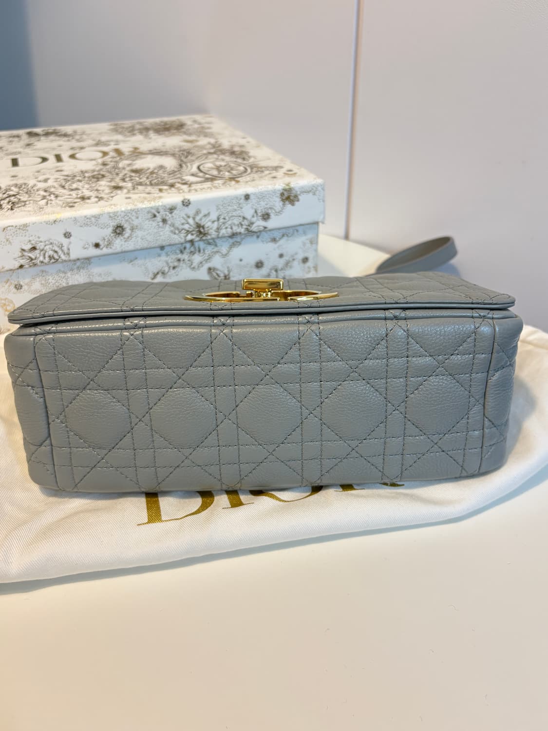 디올 카로백 미디엄 상품이미지4