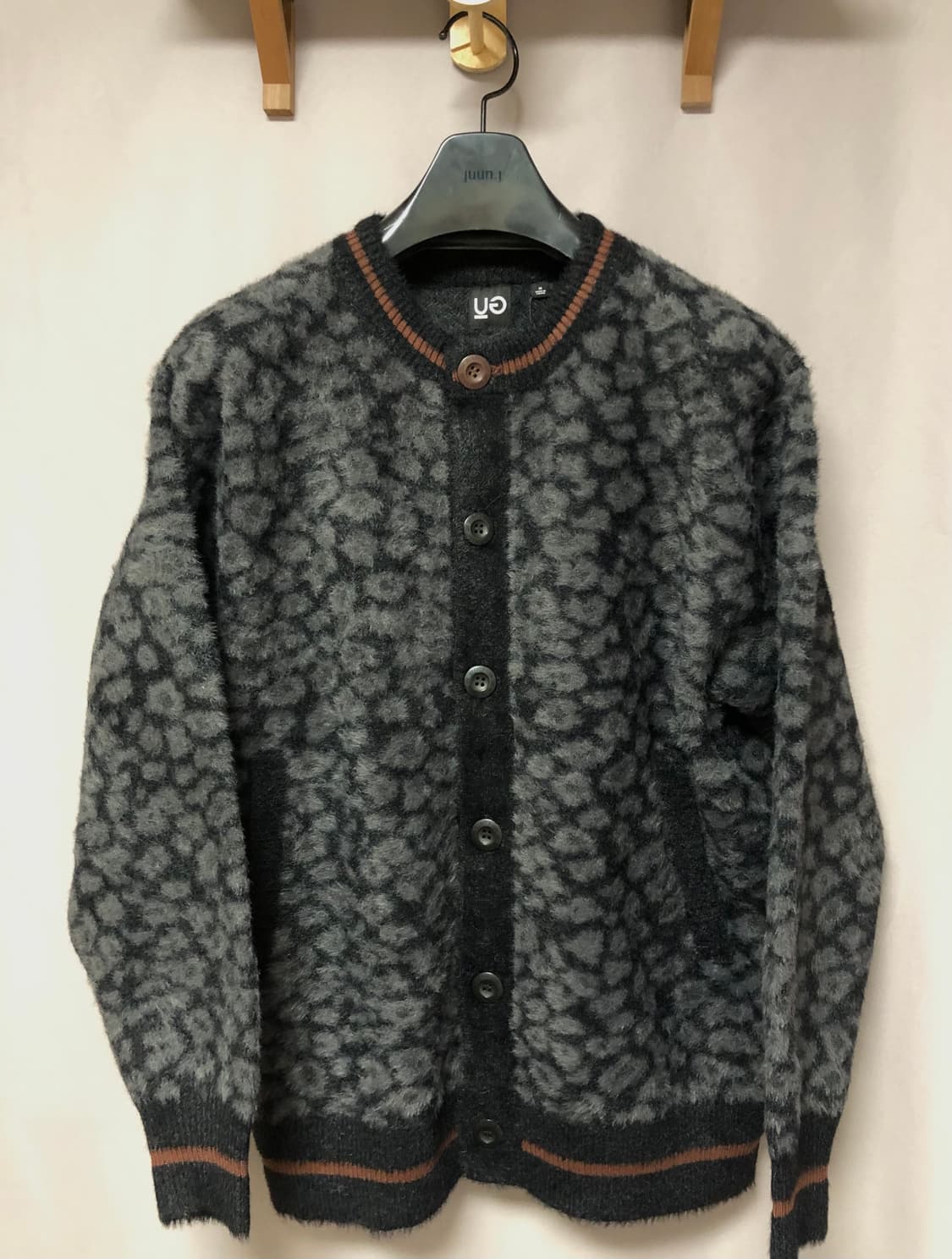 언더커버 X GU 쉐기 크루넥 가디건 상품이미지6