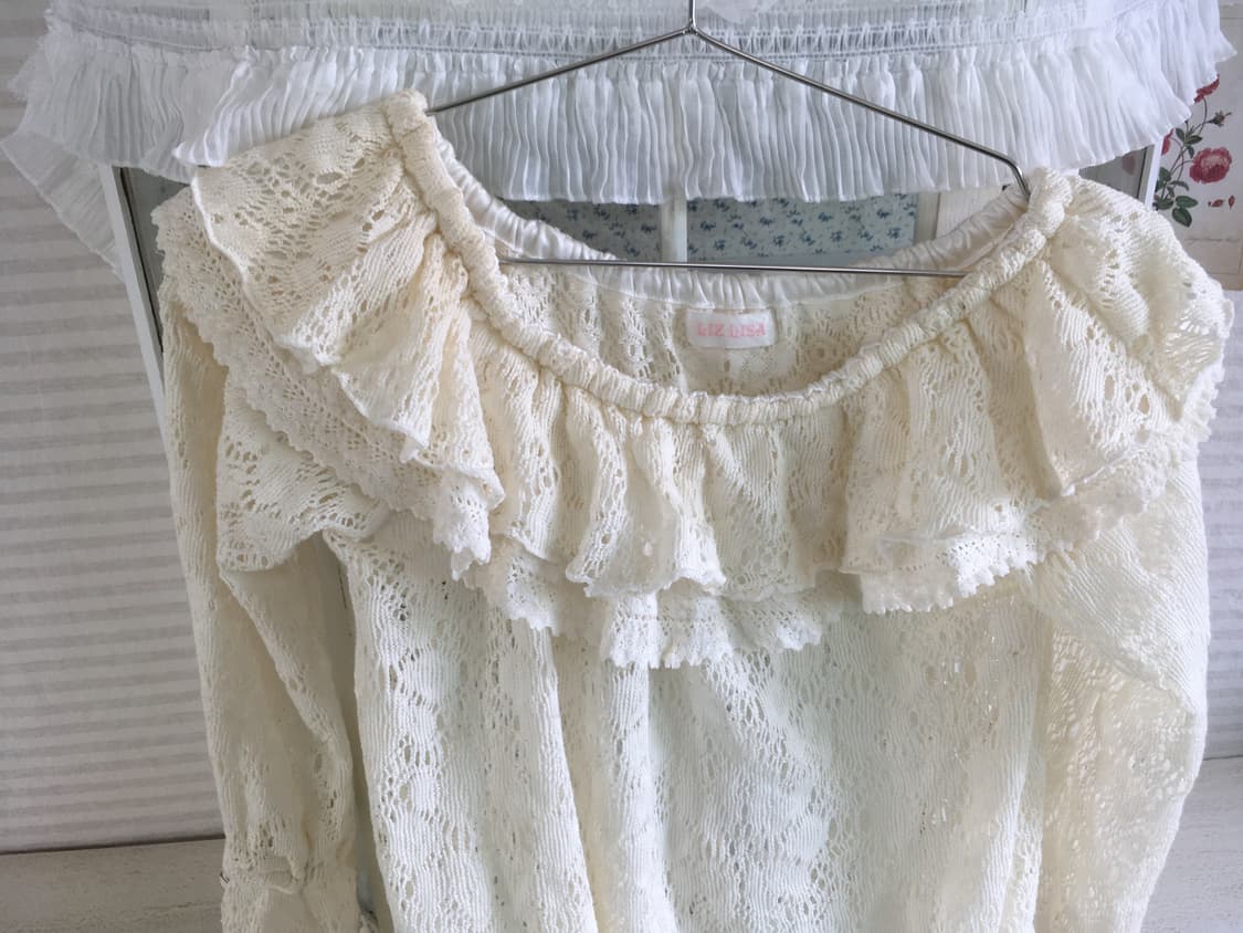 리즈리사 아이보리 레이스 오프숄더 블라우스 상품이미지7