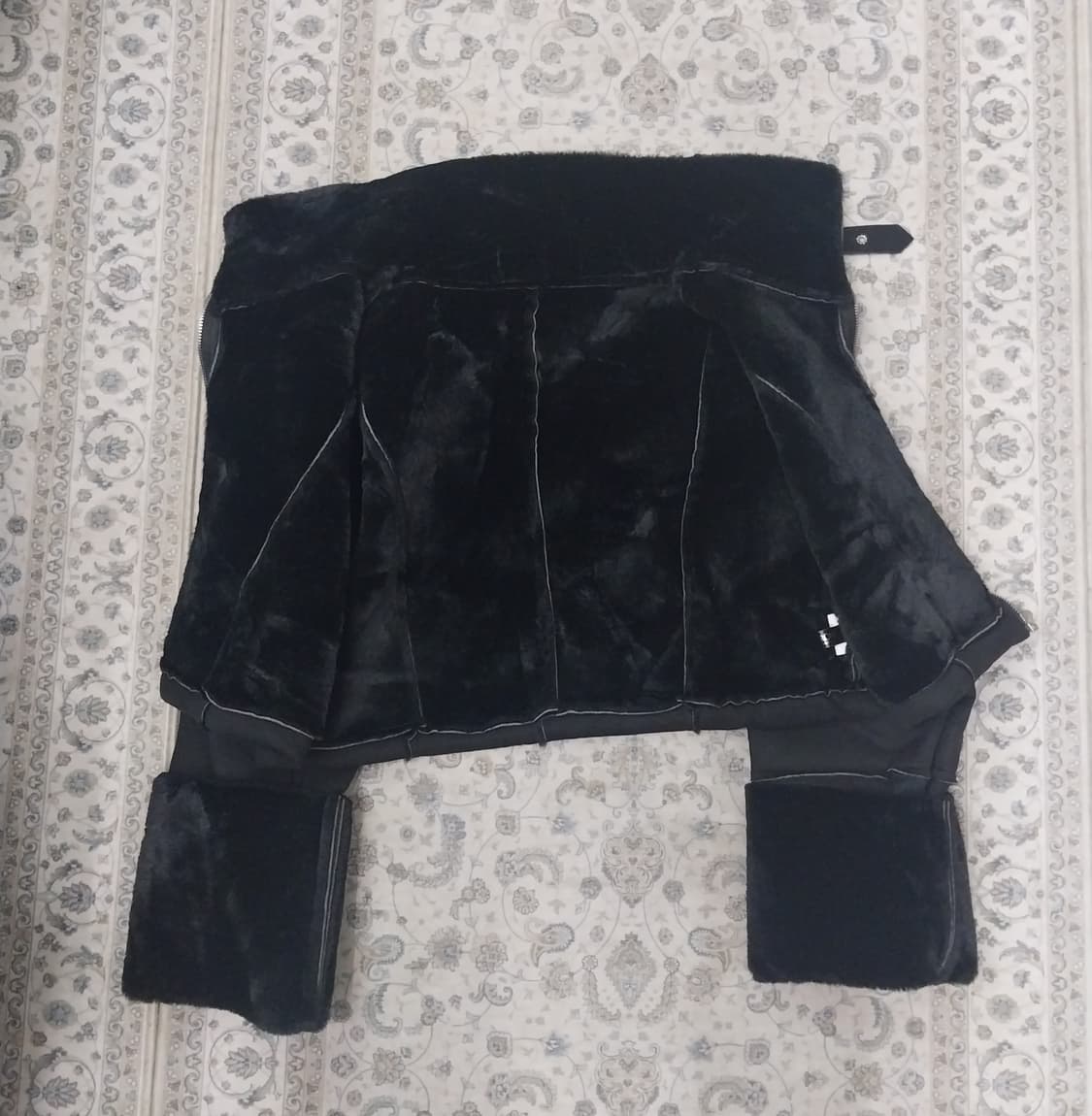 블랙 스웨이드 크롭 무스탕 자켓 상품이미지2