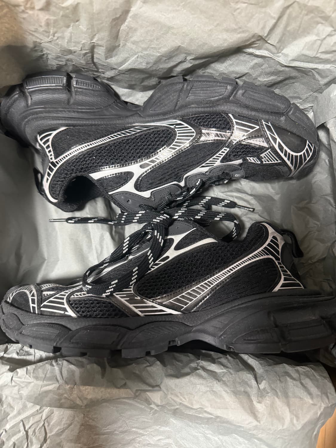 발렌시아가 3XL 블랙 (43) 상품이미지1