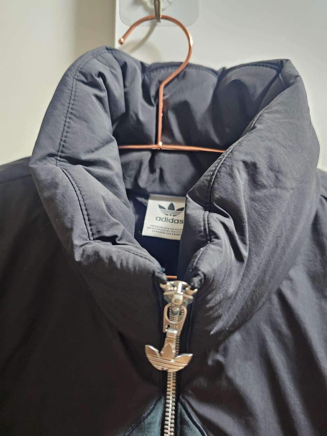 아디다스 빅로고 패딩 상품이미지3