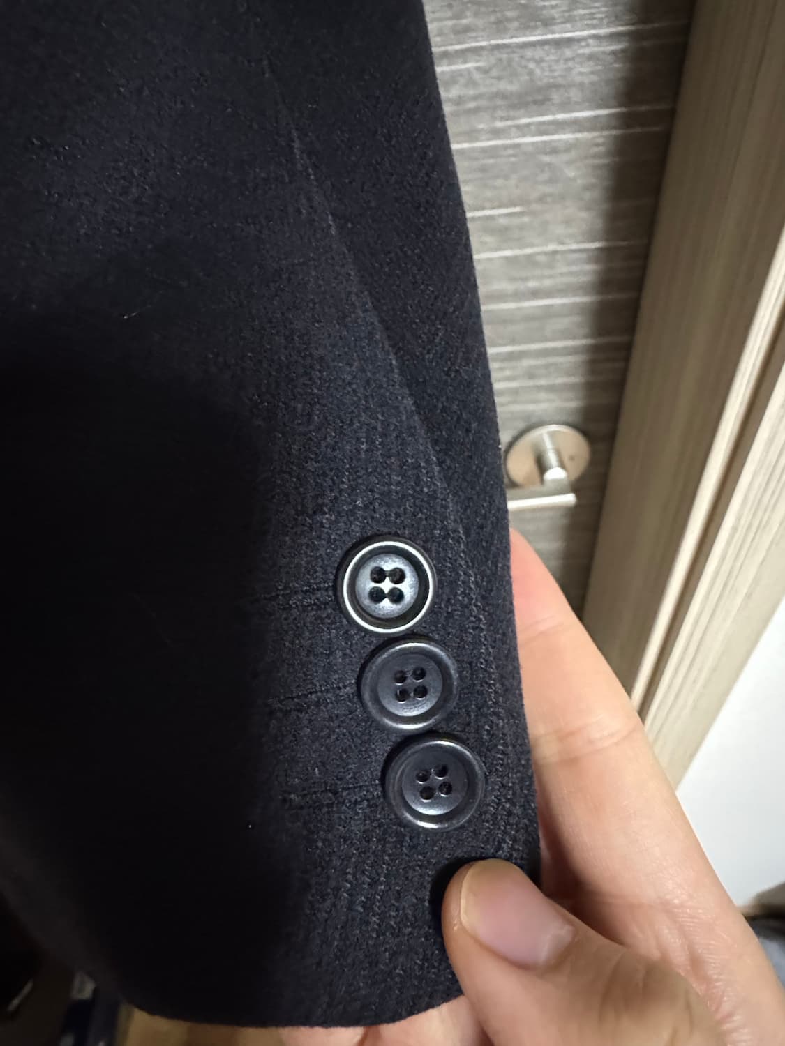 아르마니 꼴레지오니 100% 캐시미어 블랙코트 상품이미지5