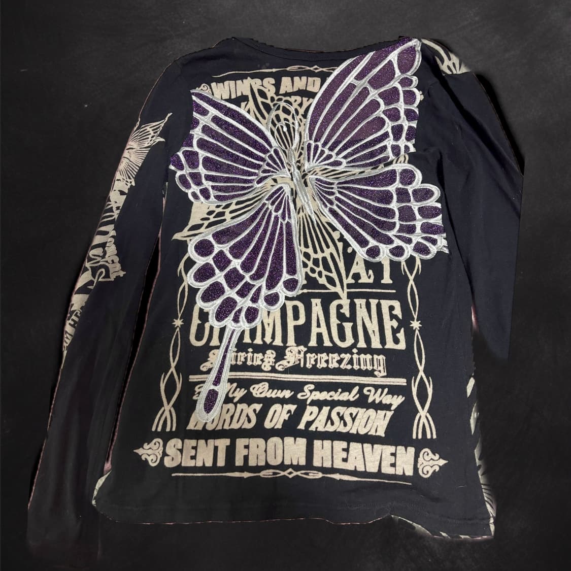 펑크 나비 롱슬리브 티셔츠 상품이미지1