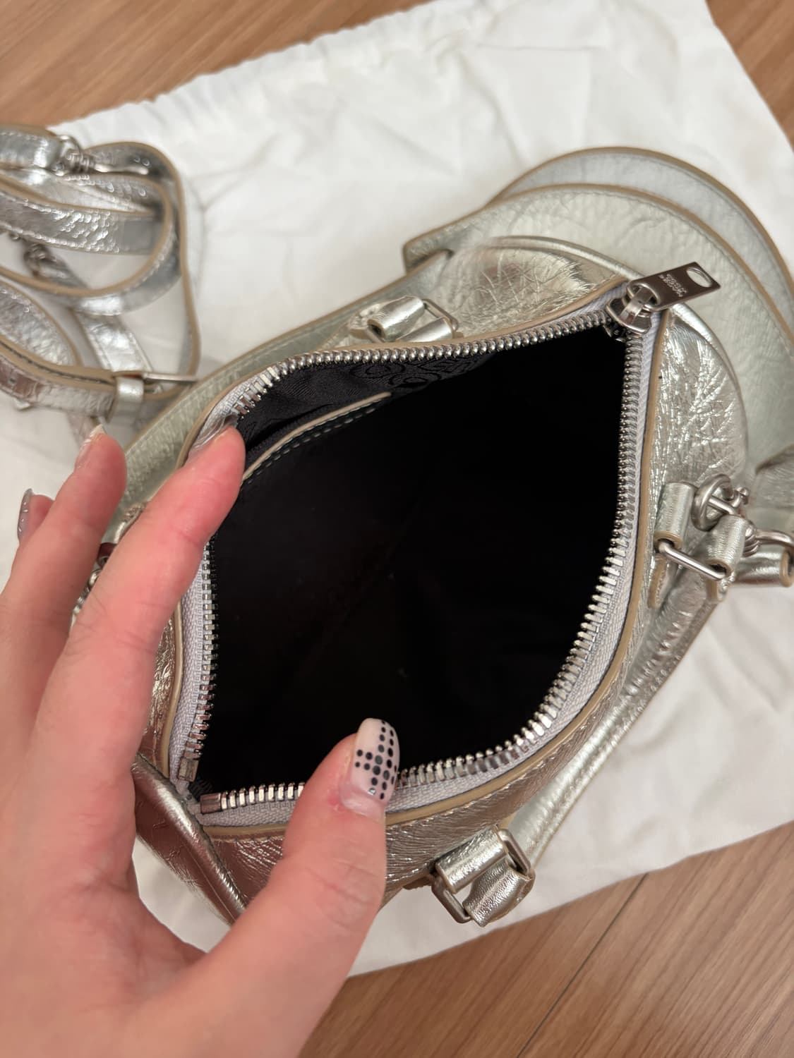 마지셔우드 로그 실버백 상품이미지3