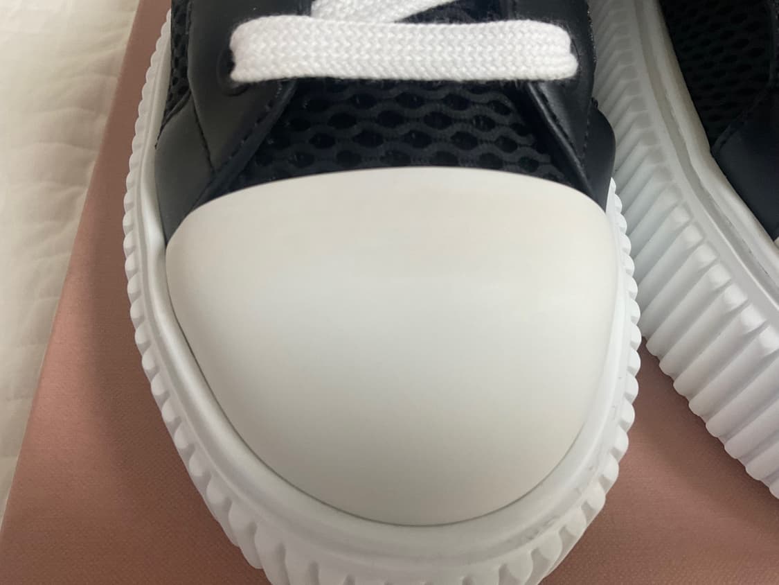 미우미우 정품 새제품 플랫폼 스니커즈 선물용 추천 상품이미지3