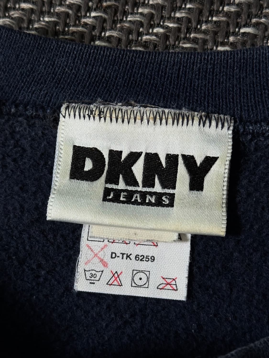 90s USA DKNY 스펠아웃 빈티지 스웻셔츠 (110) 상품이미지4