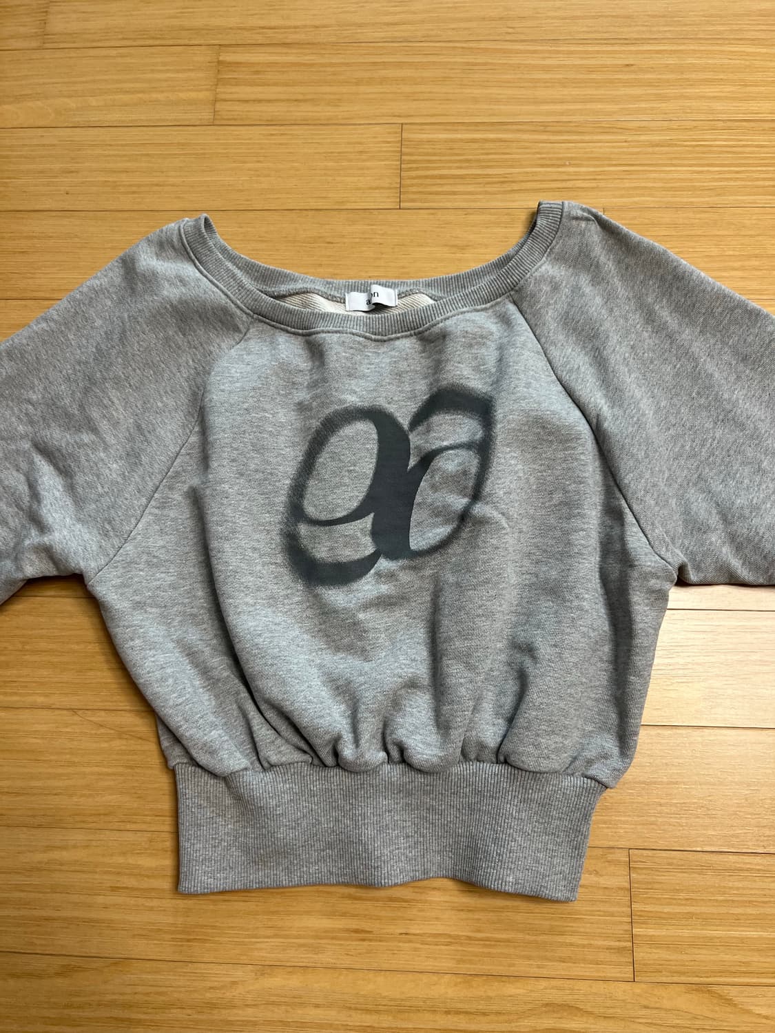 애즈온 맨디 스웻셔츠 원숄더 맨투맨 그레이 상품이미지7