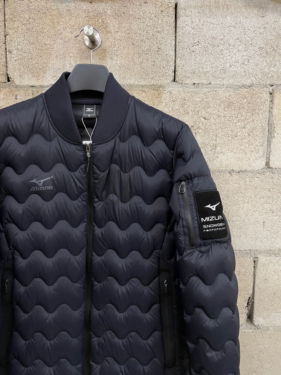 미즈노 웨이브 퀼팅 경량 패딩 상품이미지2