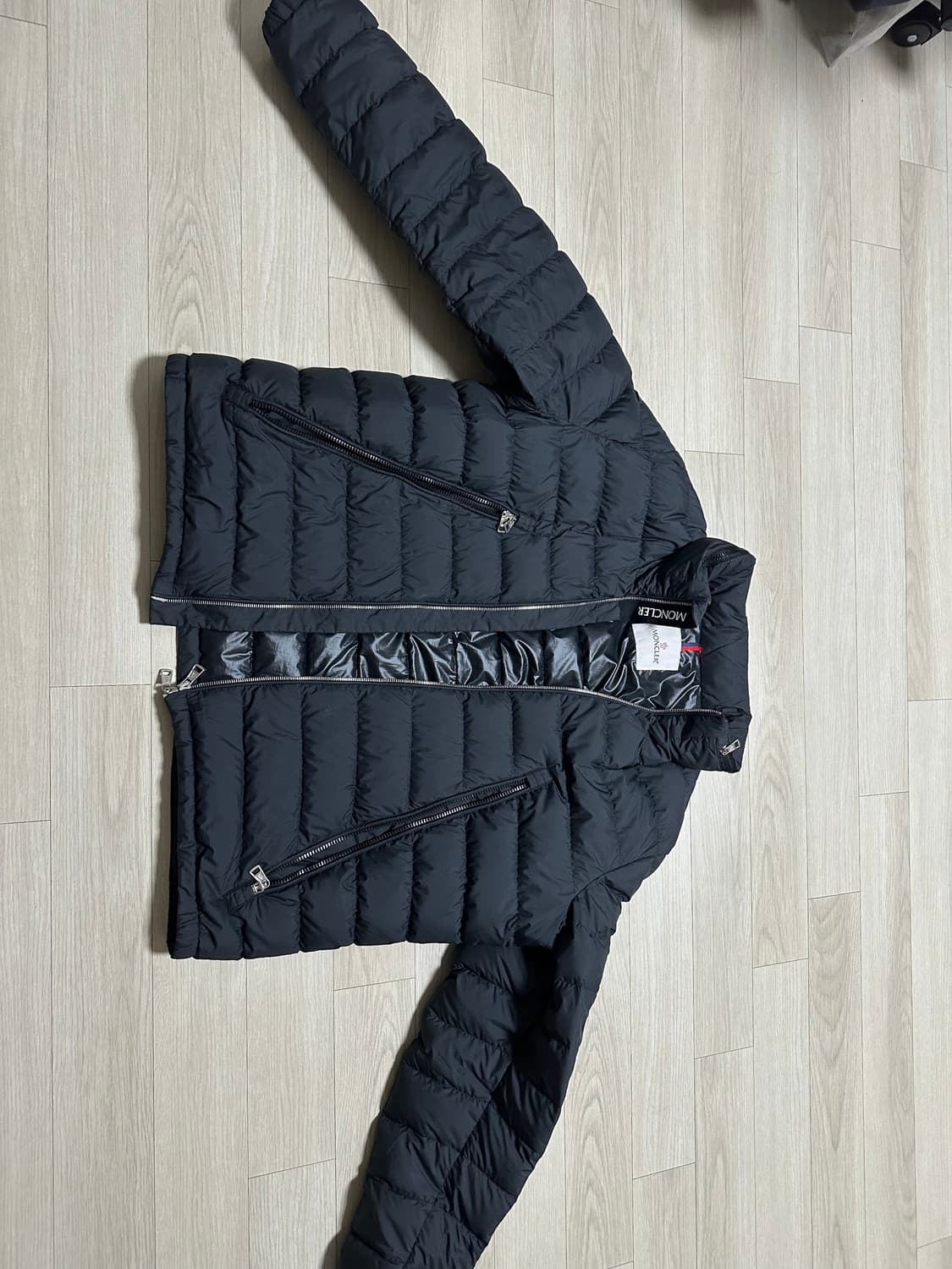 몽클레어 경량패딩 알핏 블랙 5사이즈 상품이미지1
