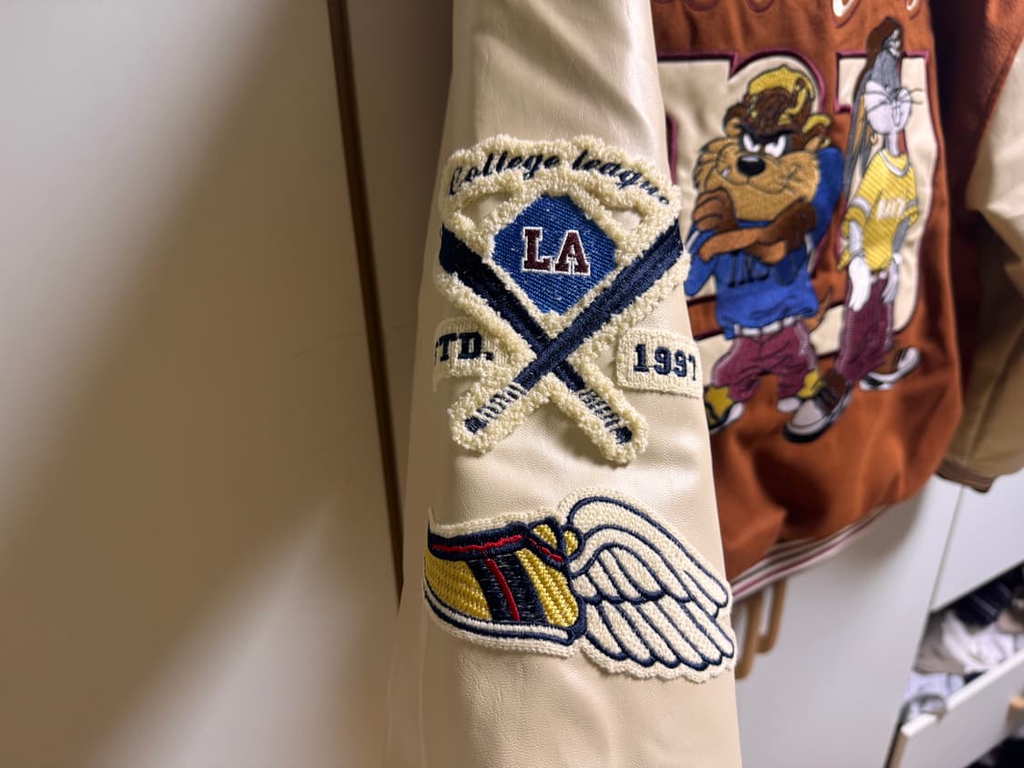 루니툰즈 바시티 자켓 상품이미지3