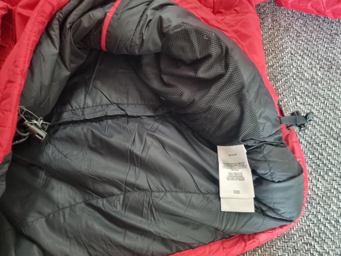 MOUNTAIN HARD WEAR — 레드 구스다운 자켓 상품이미지4