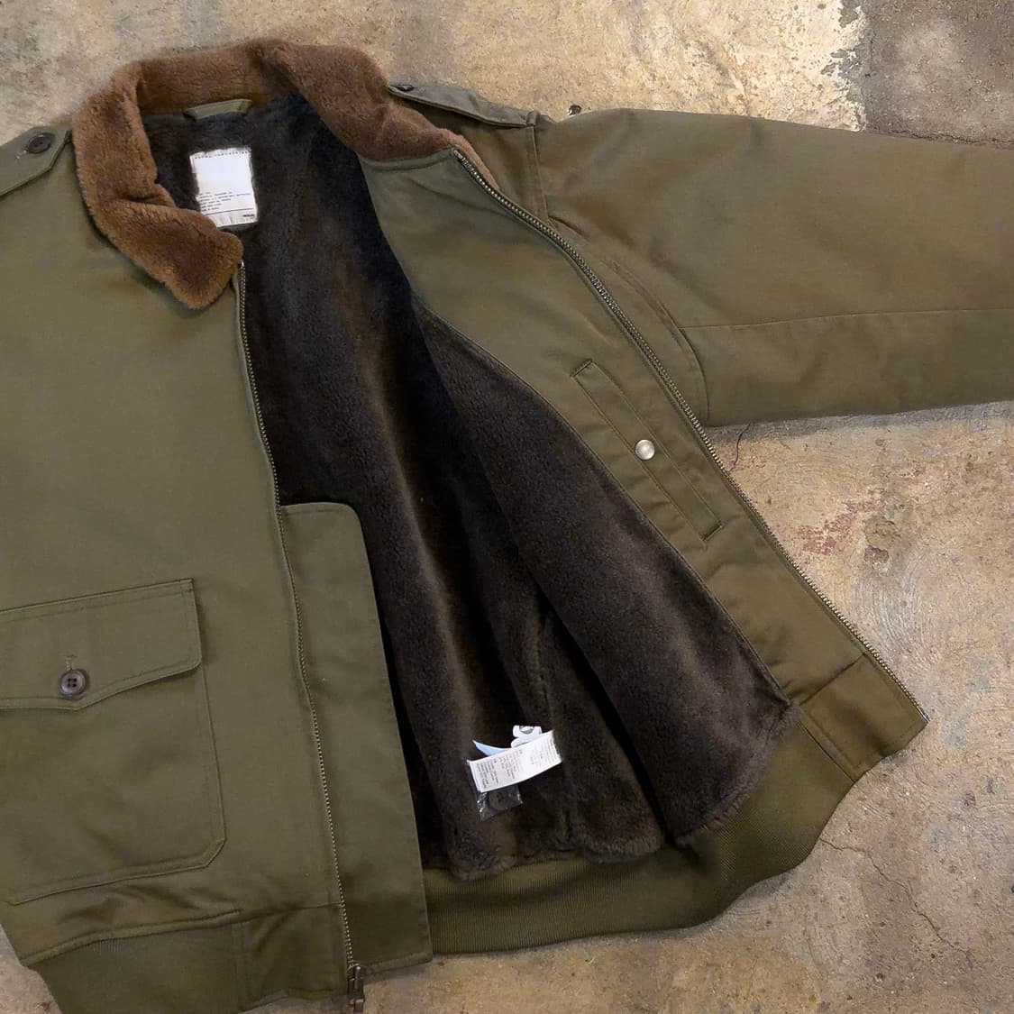 알파인더스트리 B10 플라이트 자켓 상품이미지8