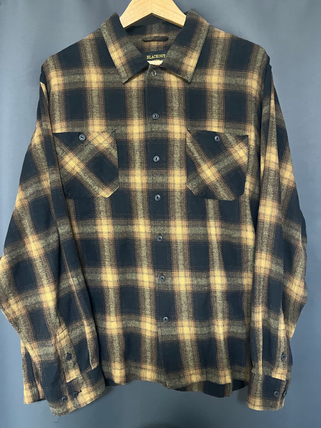 [L] 블랙아웃 피코 셔츠 상품이미지1