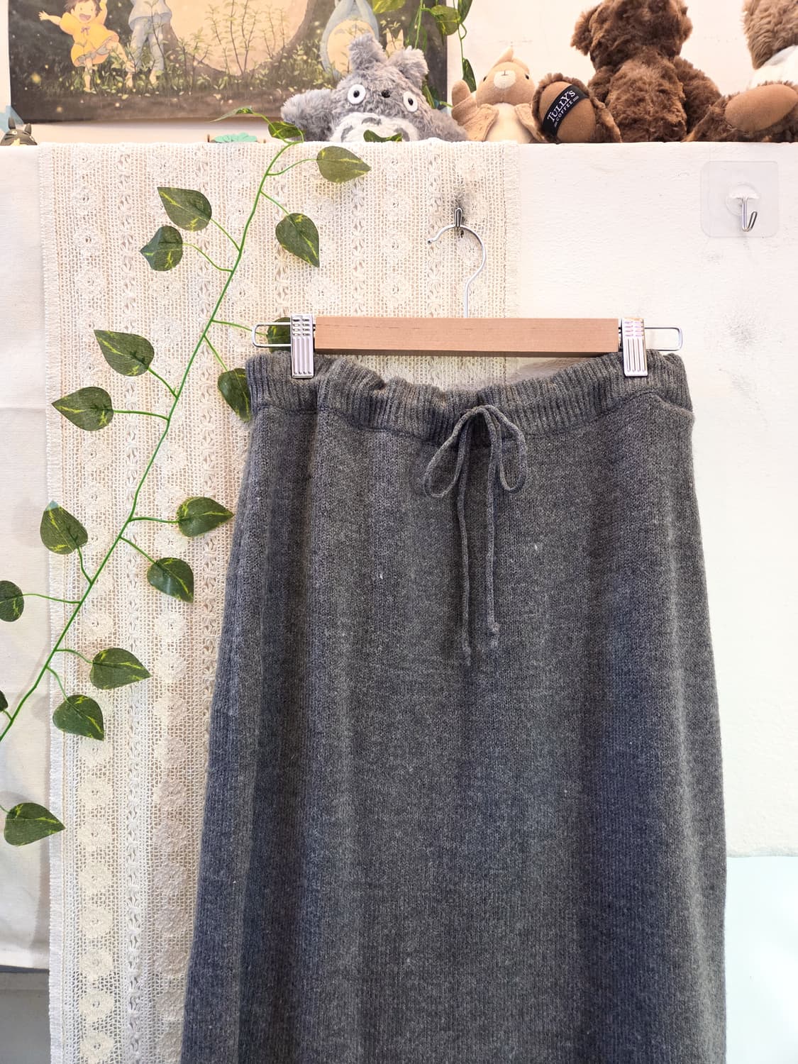 밑단 모티브 니트 롱스커트 상품이미지2