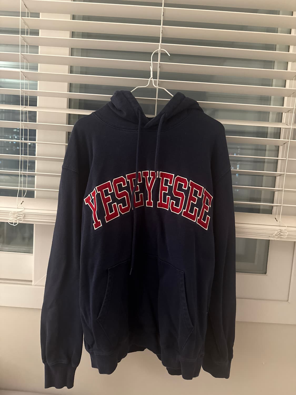 예스아이씨 아치 로고 후드티 상품이미지1