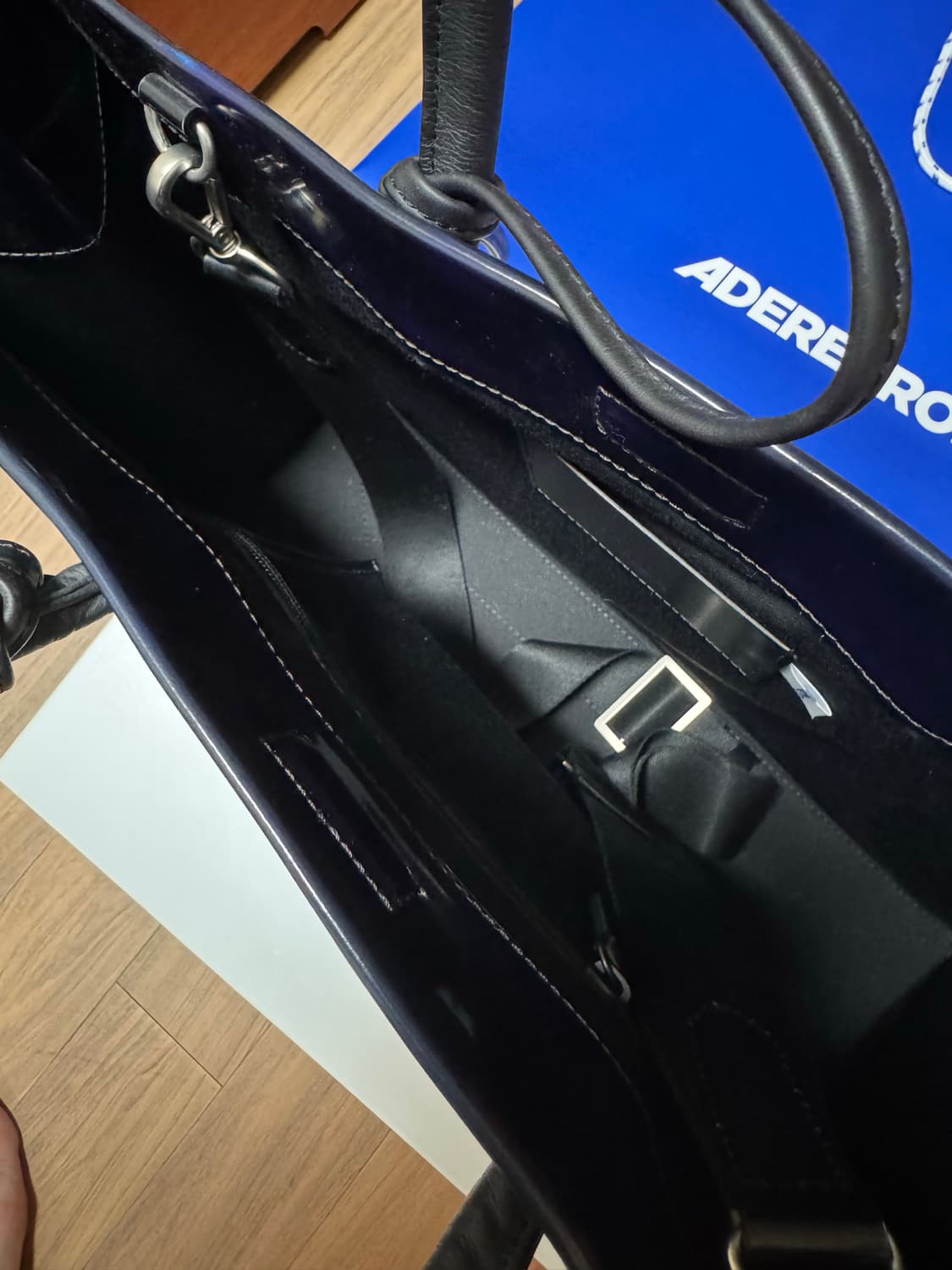 아더애러 가방 판매  상품이미지4