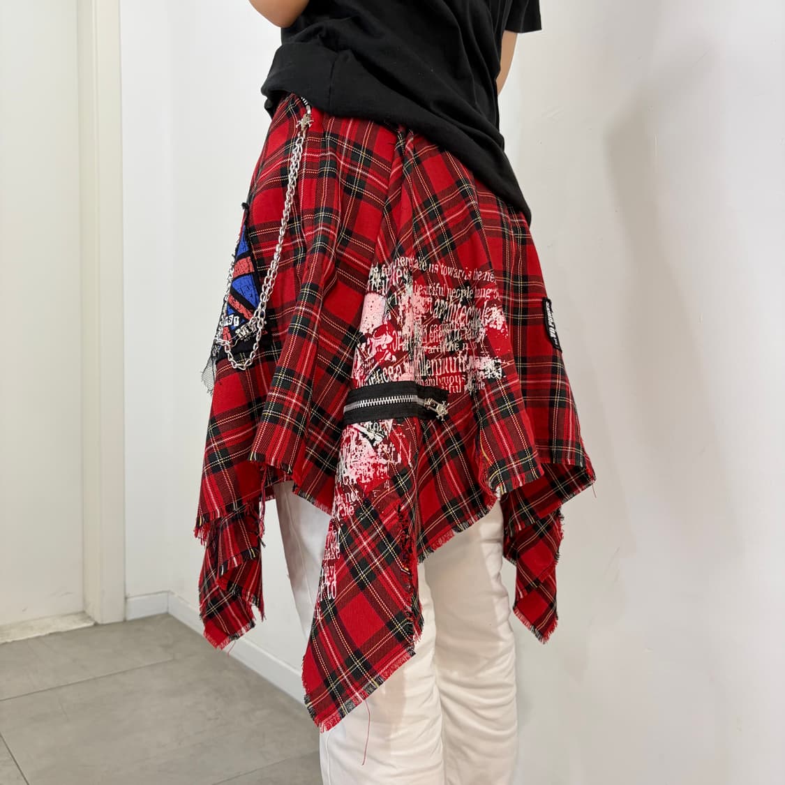 MAD PUNKS 매드 펑크 레드 스커트 치마 상품이미지2