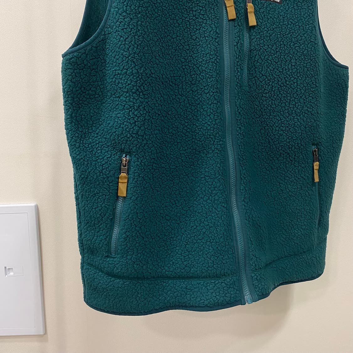 파타고니아 레트로 파일 플리스 베스트 다크 보레알리스 그린 상품이미지4