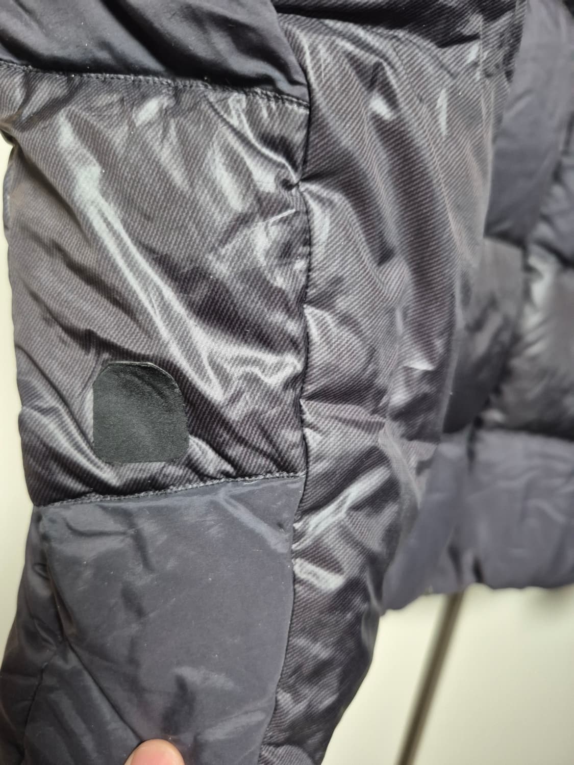 블랙야크 구스패딩 100사이즈 판매합니다  상품이미지2