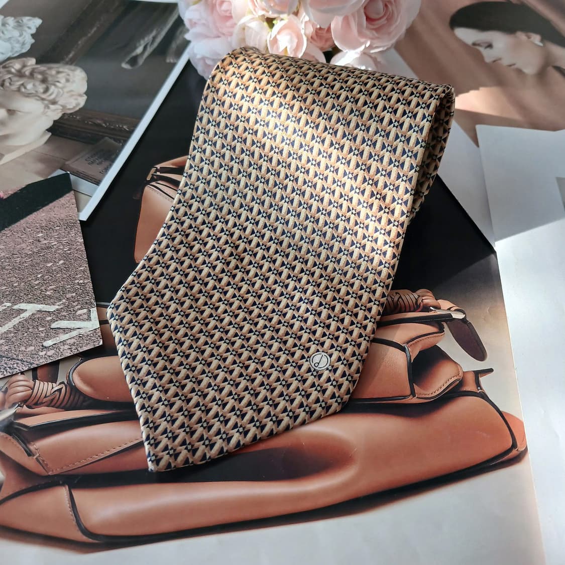 던힐 실크 골드 패턴 넥타이 10cm B등급 A19320
 상품이미지4