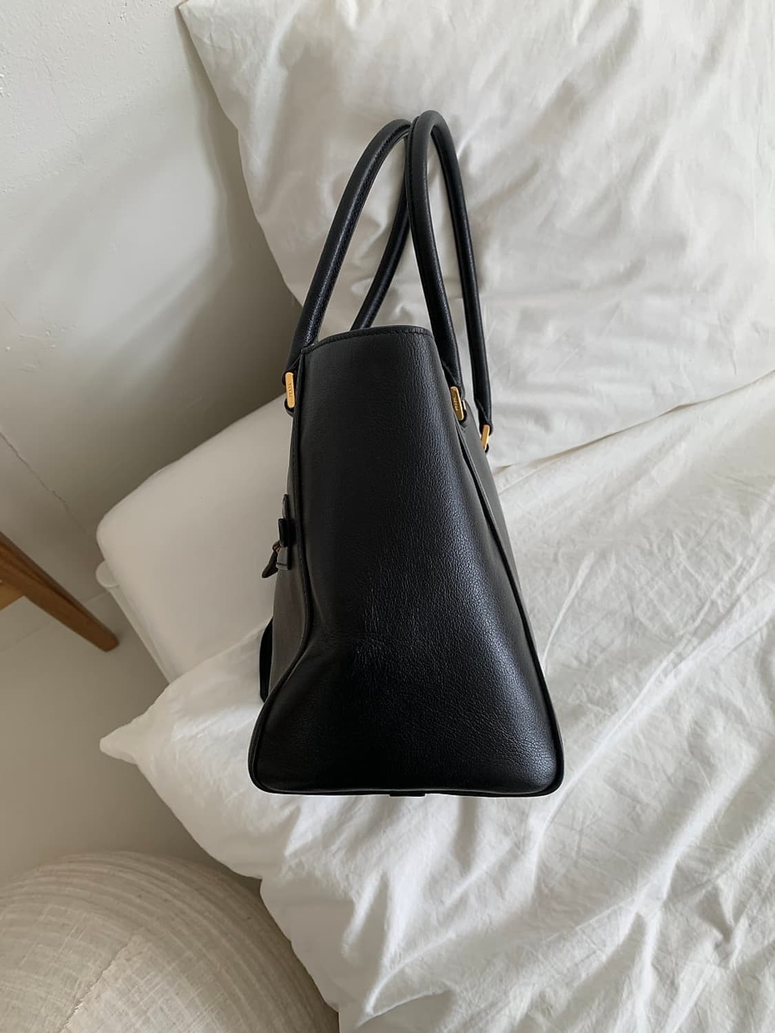 프라다 레더 숄더 토트백 상품이미지5