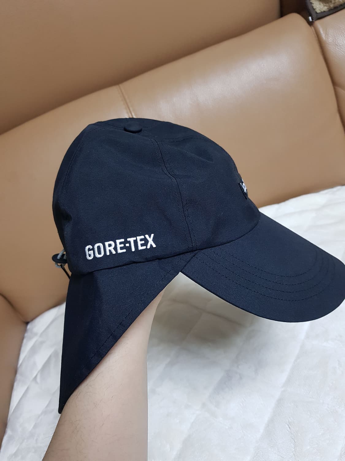 슈프림 고어텍스 선쉴드 햇 모자 블랙 24SS 상품이미지3