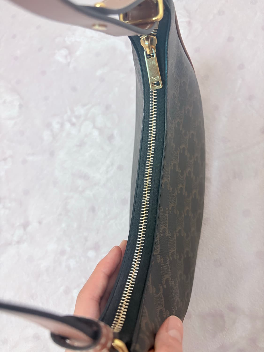 셀린느 아바백 상품이미지6